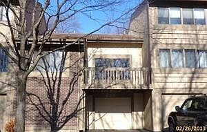 1st image of 626 E Woodfield Trl