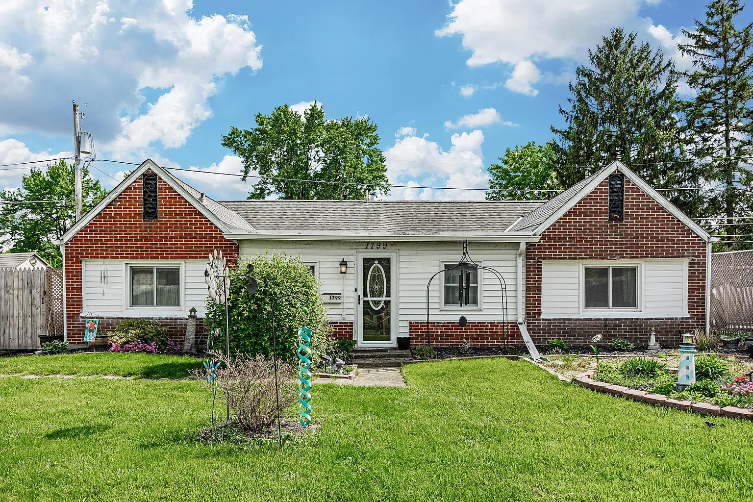 1799 Ferris Rd photo 1