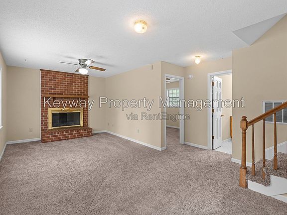 4th image of 3638 Karleen Rd