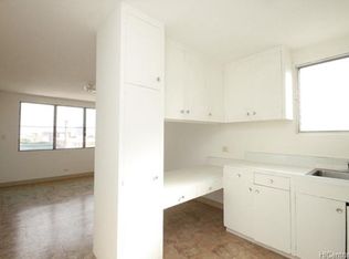 1060 Green St, Honolulu, HI 96822