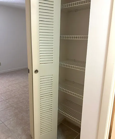 130 Jasmine Woods Ct #11D — Photo 13