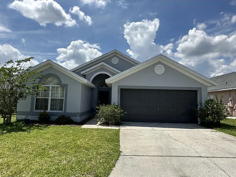 127 Pineleaf Pass — Photo 1