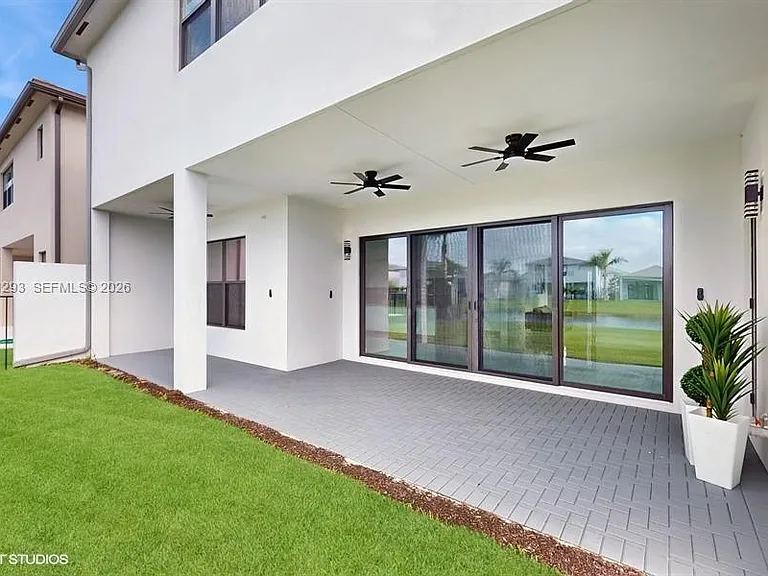 8350 Royal County Down Rd — Photo 35