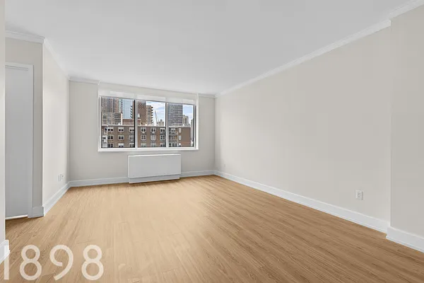 Rented by A&E Real Estate Management | media 2