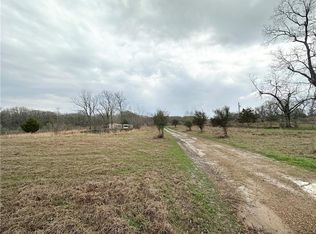 305 Ralphs Ln, Hessmer, LA 71341