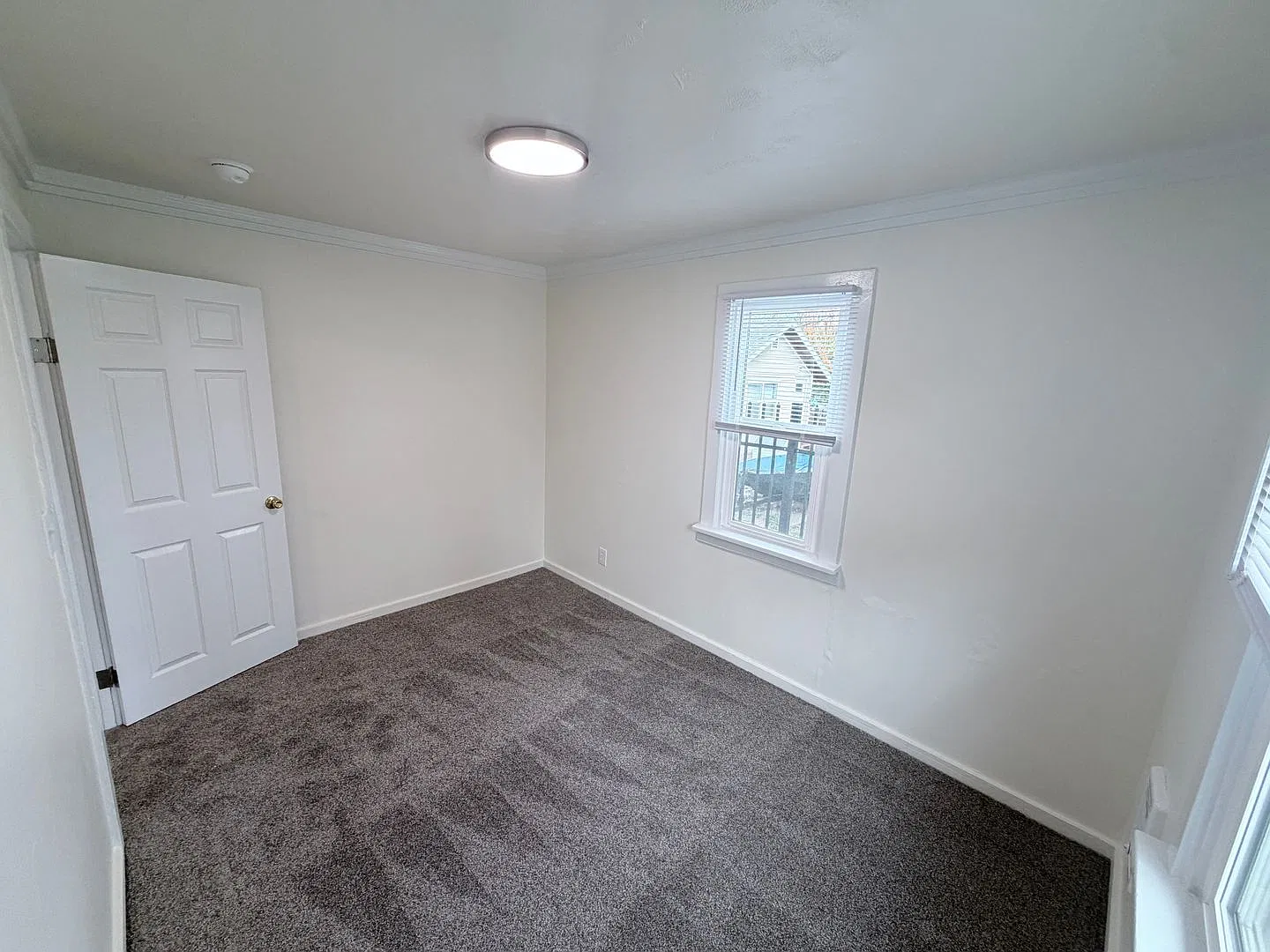 Newly Updated One Bedroom Home — Photo 3