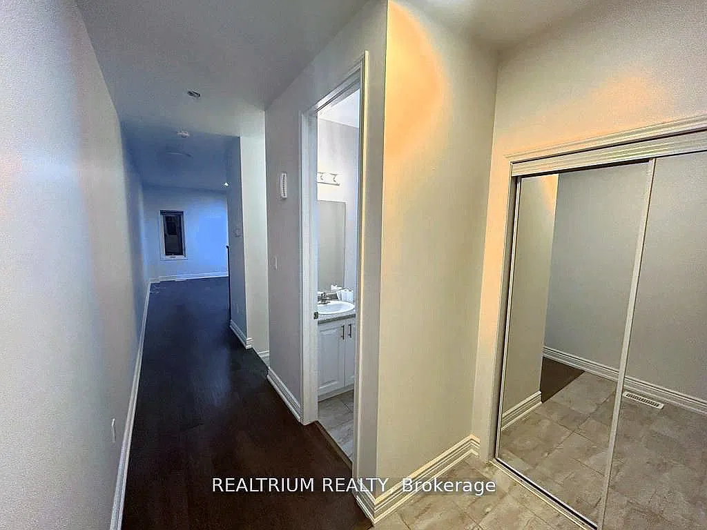 4 bed, $2,999 — Photo 3
