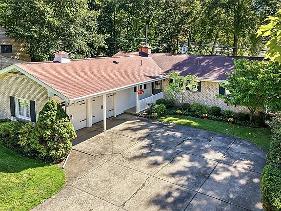 2nd image of 8564 Squires Ln NE