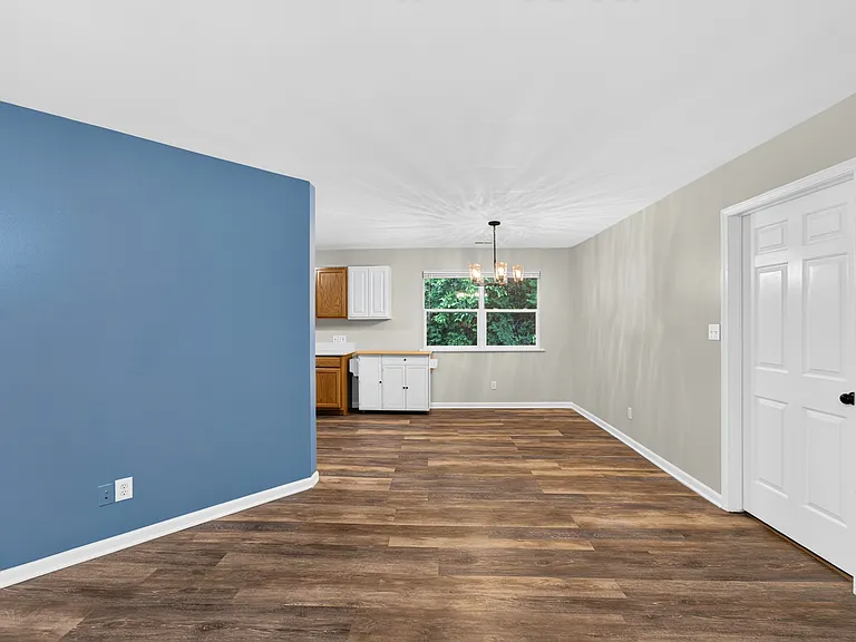 334 E Hunt Ave — Photo 5