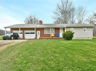 6111 Thompson Clark Rd, Bristolville, OH 44402