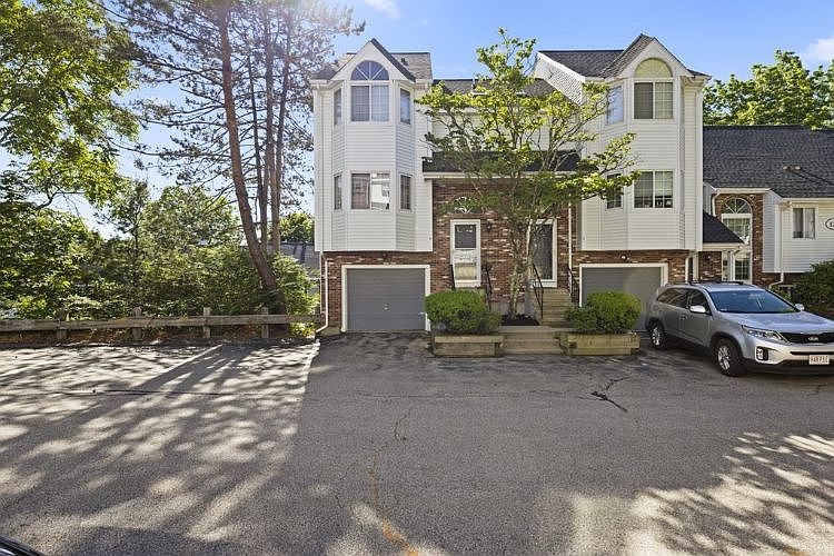 1st image of 125 Tall Oaks Dr Unit D