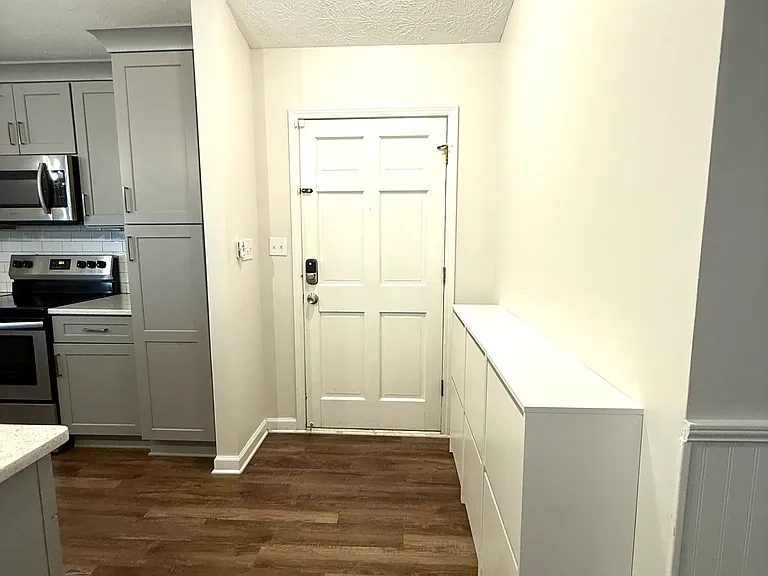 4939 Turtle Rdg NE — Photo 3