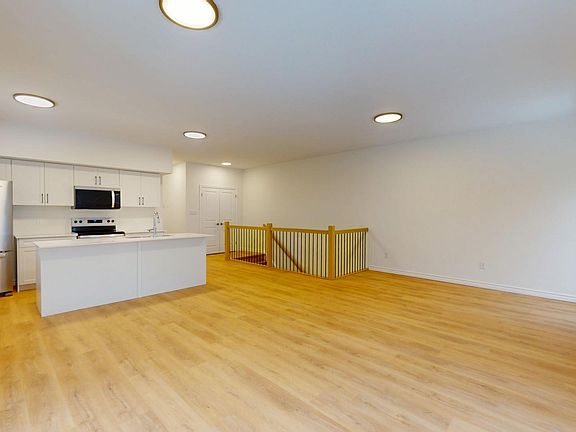 4th image of 454 Pond Mills Rd #5