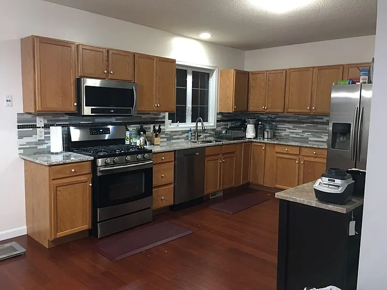37 Heather Ln — Photo 2