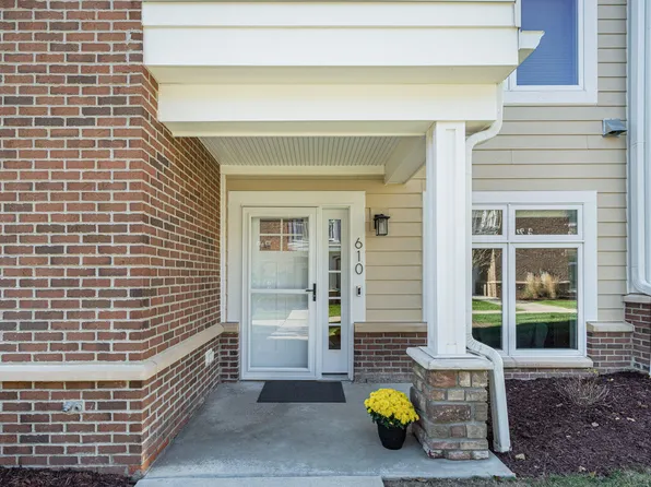 631 Woodland Dr #65, Dexter, MI 48130