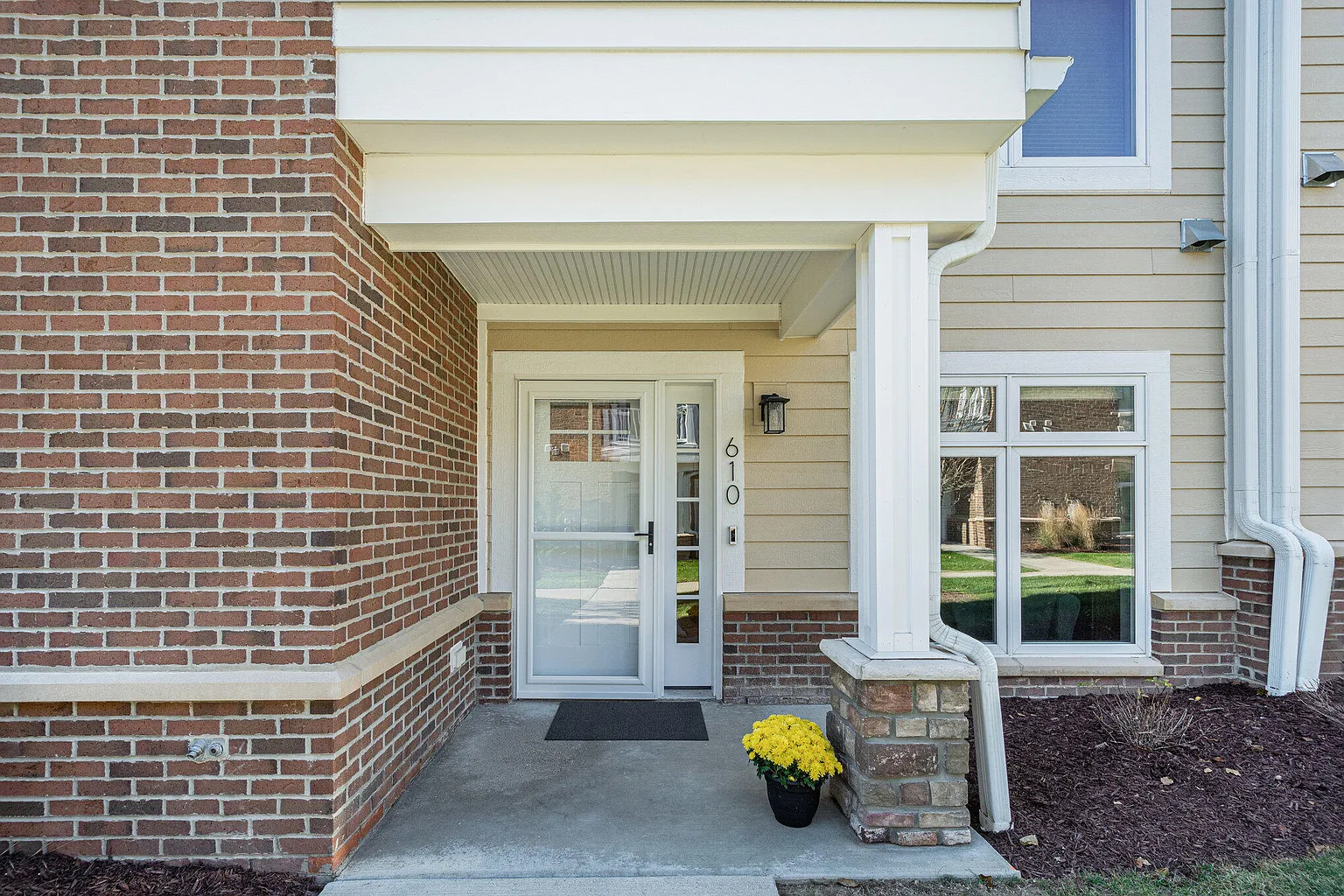 631 Woodland Dr #65 photo 1