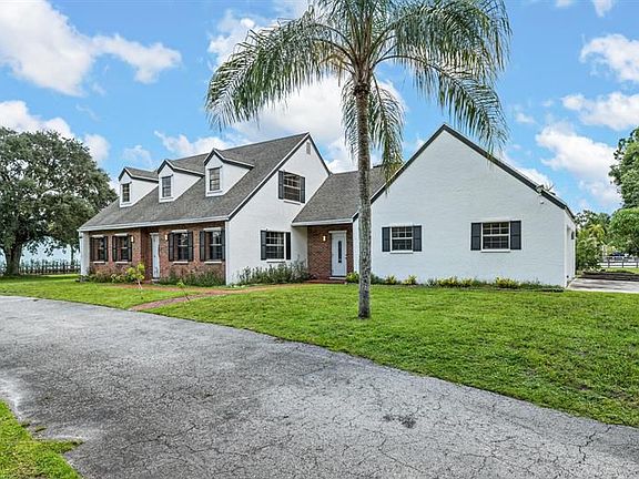 3rd image of 5816 Michlar Dr