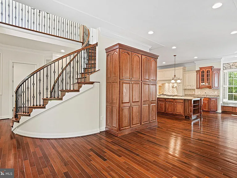 13551 Triadelphia Mill Rd — Photo 22