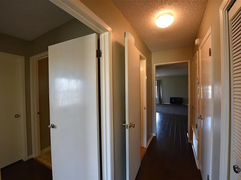 100 Royal Way Dr #4D — Photo 15