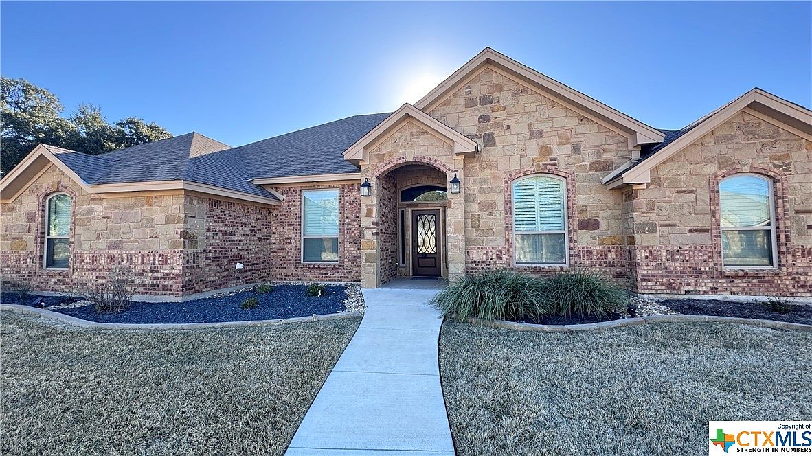 104 Rancho Del Lago Ln, Point Resort, TX 76513 MLS 531337