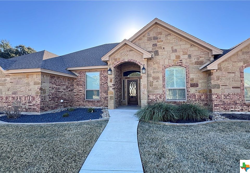 104 Rancho Del Lago Ln, Point Resort, TX 76513 MLS 531337