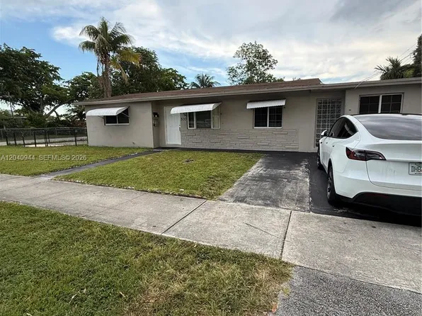 300 SW 9th Ave #A, Hallandale, FL 33009