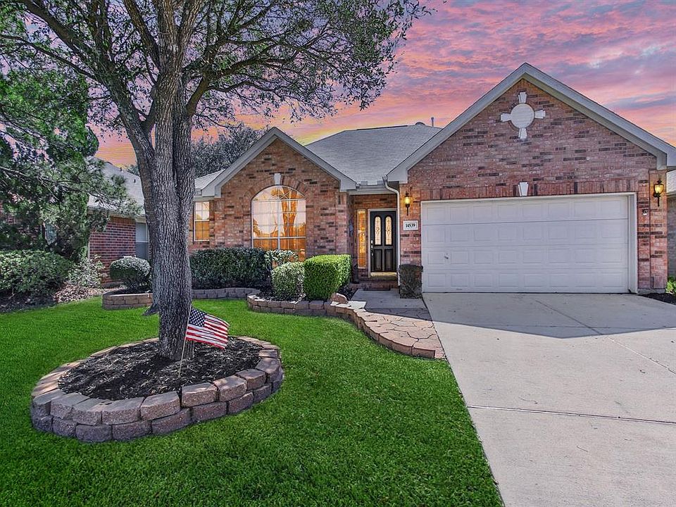 1st image of 14539 Chestnut Falls Dr