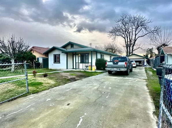 121 3rd St, Mc Farland, CA 93250