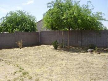 4th image of 957 E Desert Moon Trl