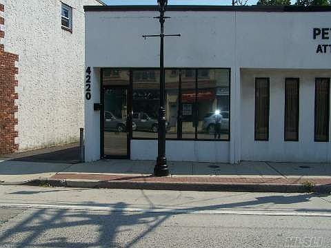 Home for Sale in Massapequa, NY $259,000