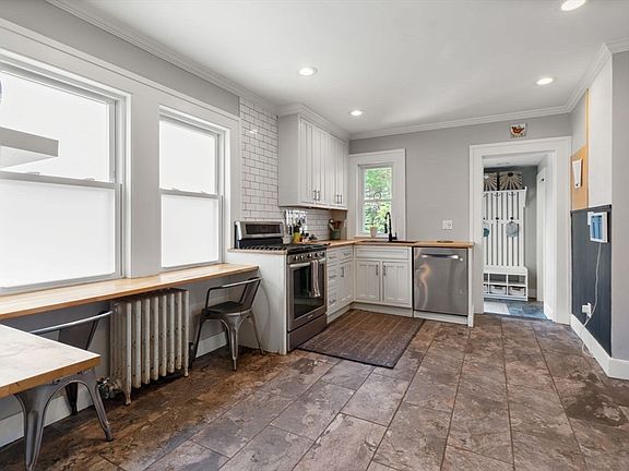 4th image of 41 Glendower Rd