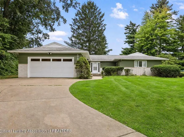 5755 Green Rd, Haslett, MI 48840