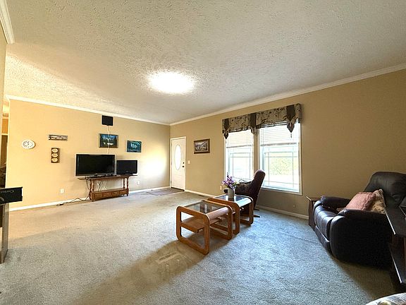 5th image of 13080 County Road Ee