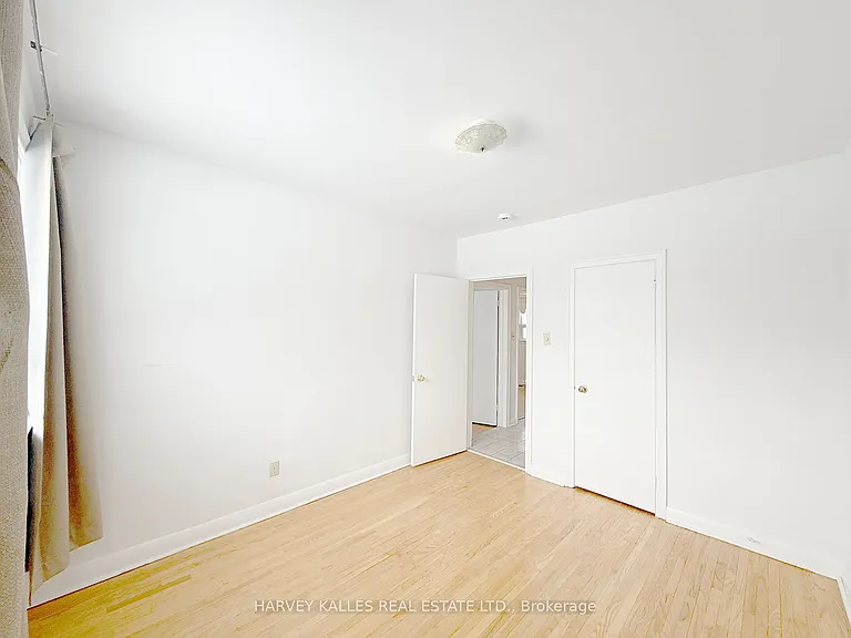 214 Dixon Rd — Photo 11
