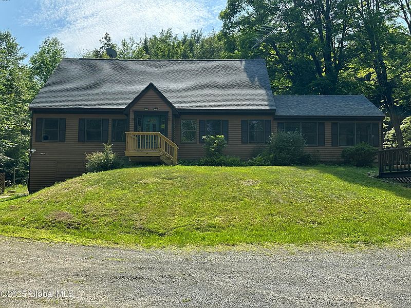2nd image of 13 Taylor Woods Road