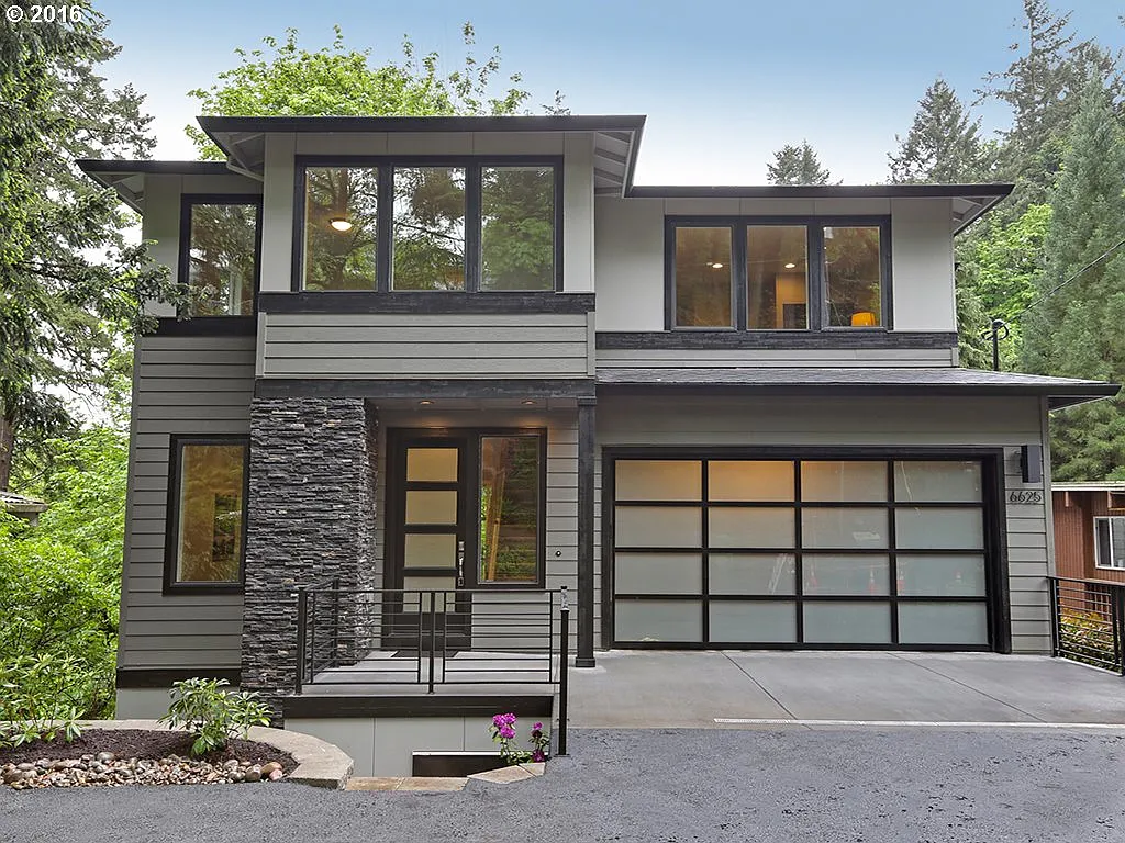 6625 SW Parkhill Dr photo 1