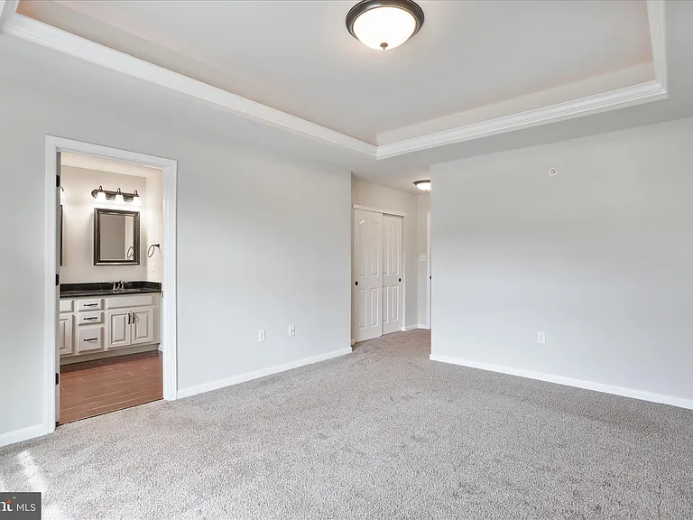 20 Delano Dr — Photo 24