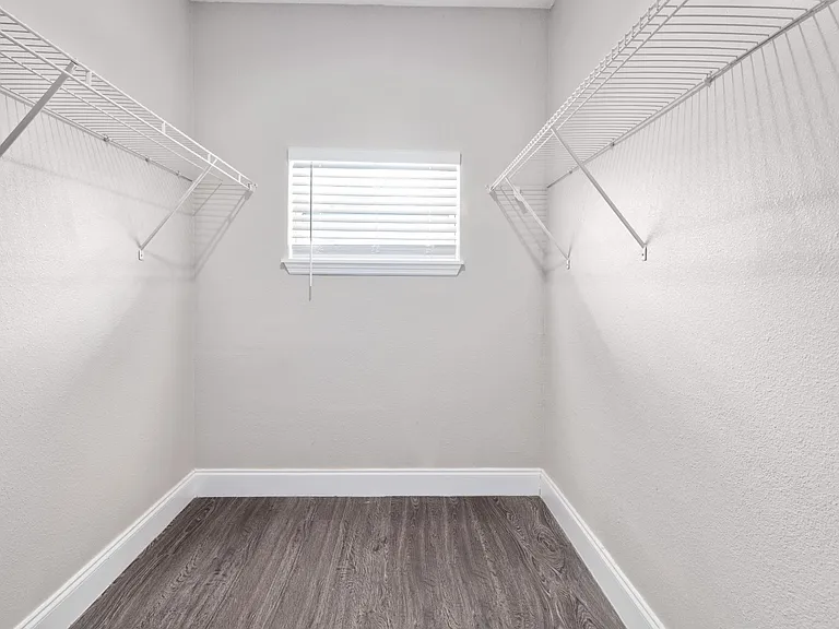 408 W Virginia Ave — Photo 15