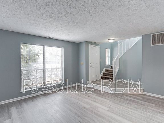 4th image of 7584 Pennycroft Dr