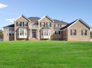 2 Bridle Ct, Jackson, NJ 08527