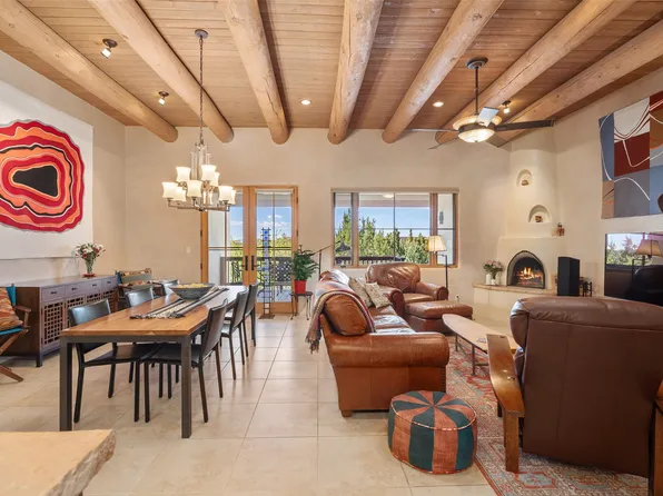 97 Avenida Aldea, Santa Fe, NM 87507