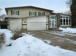 7212 Trillium Ln, Edina, MN 55435