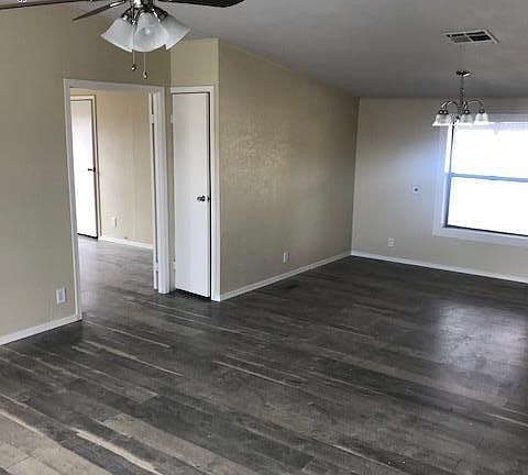 4th image of 7960 E Yucca Dr