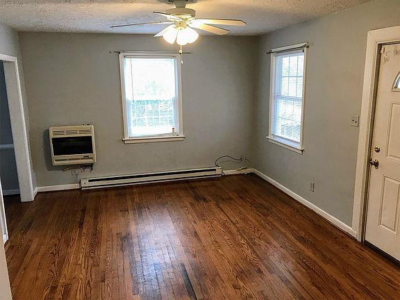 2nd image of 4925 Windsor Ave