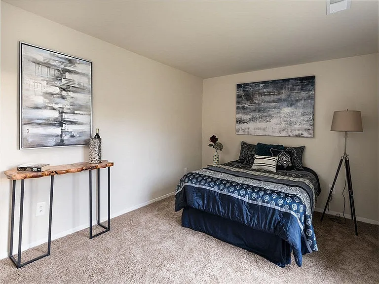 The Glendale Residence — Photo 9