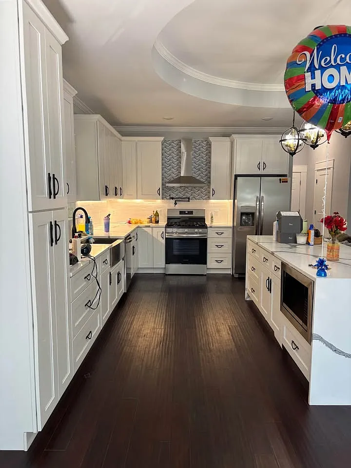 3 bed, 2.5 bath, 2020 sqft, $1,200 — Photo 4