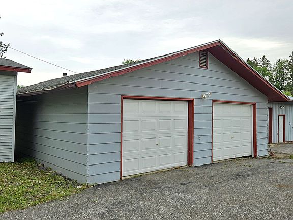 5th image of 84 Erickson Rd