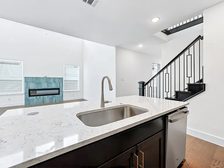 7340 Confetti Ln — Photo 6