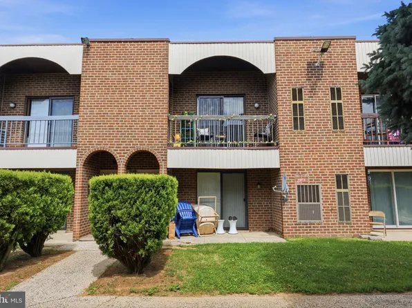 2727 Rhawn St APT 31A, Philadelphia, PA 19152