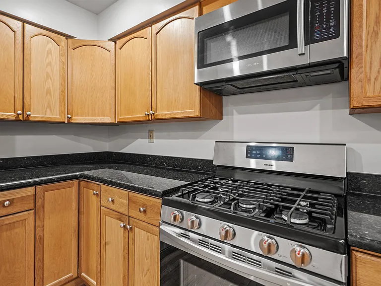800 Ocean Ave #1 — Photo 11